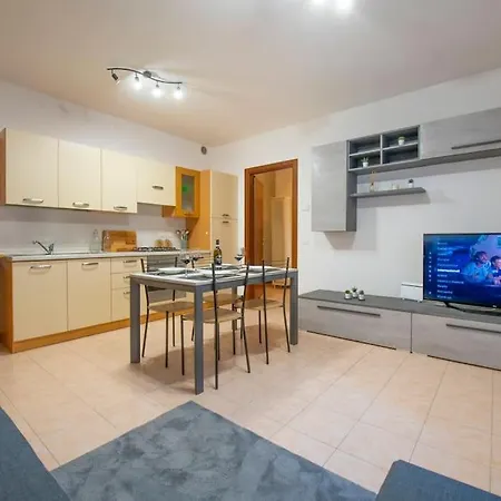 Apartment - Fierhaus - Garage & Wifi