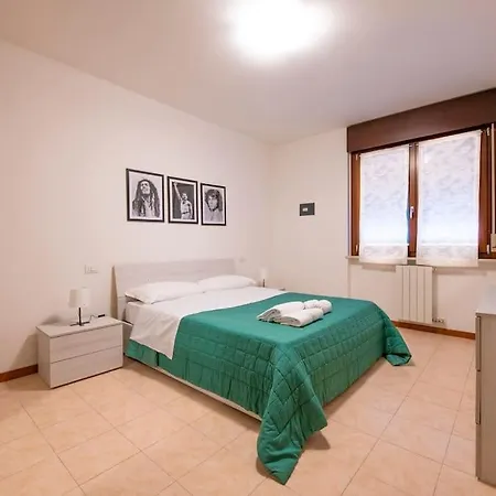 Apartment - Fierhaus - Garage & Wifi Verona